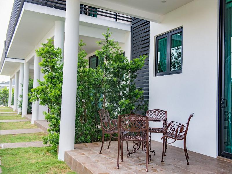 Hermitage Boutique House image