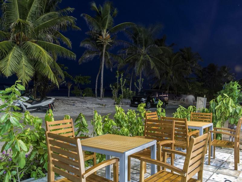 Vista Beach Retreat image