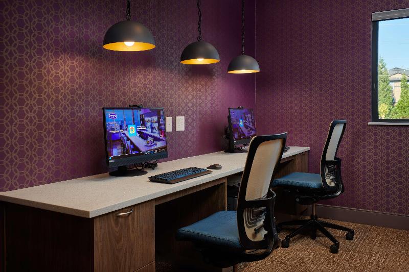 Hampton Inn Sherwood Portland image