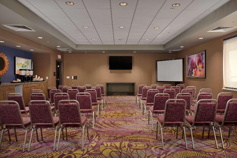 Hampton Inn Sherwood Portland image