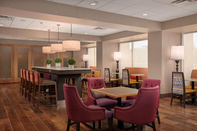 Hampton Inn Sherwood Portland image