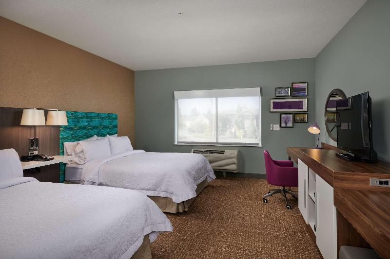 Hampton Inn Sherwood Portland image