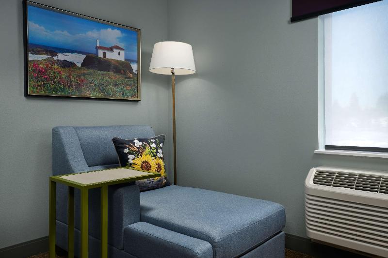 Hampton Inn Sherwood Portland image