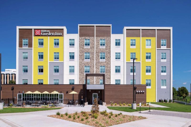 Hilton Garden Inn Kansas City Airport image