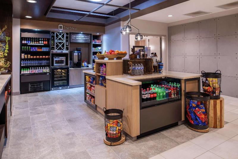 Hilton Garden Inn Kansas City Airport image