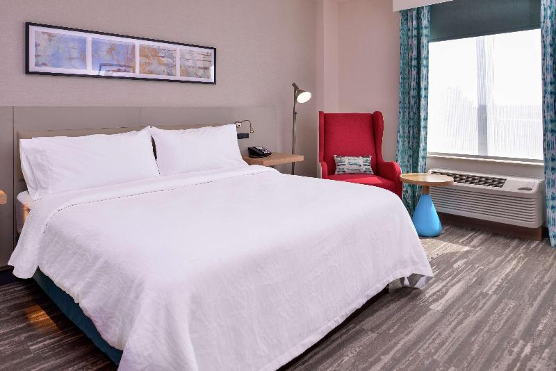 Hilton Garden Inn Kansas City Airport image