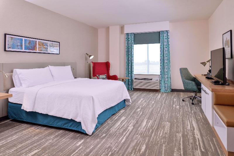 Hilton Garden Inn Kansas City Airport image