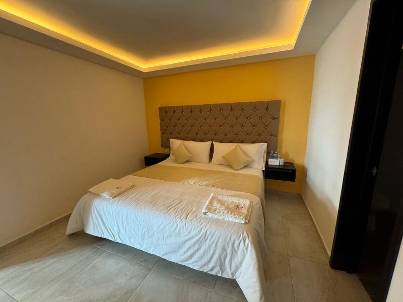 OYO Hotel Familiar Tollan Cholula 5