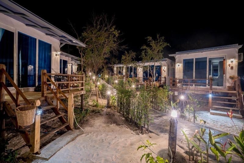 Sara Resort image