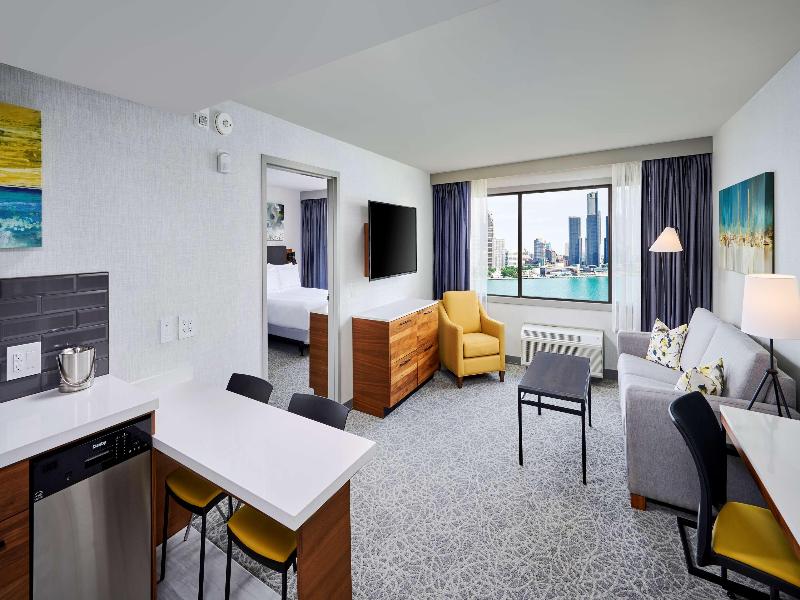 DoubleTree by Hilton Windsor Hotel & Suites image
