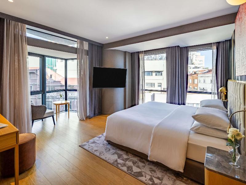 Sofitel Istanbul Taksim image