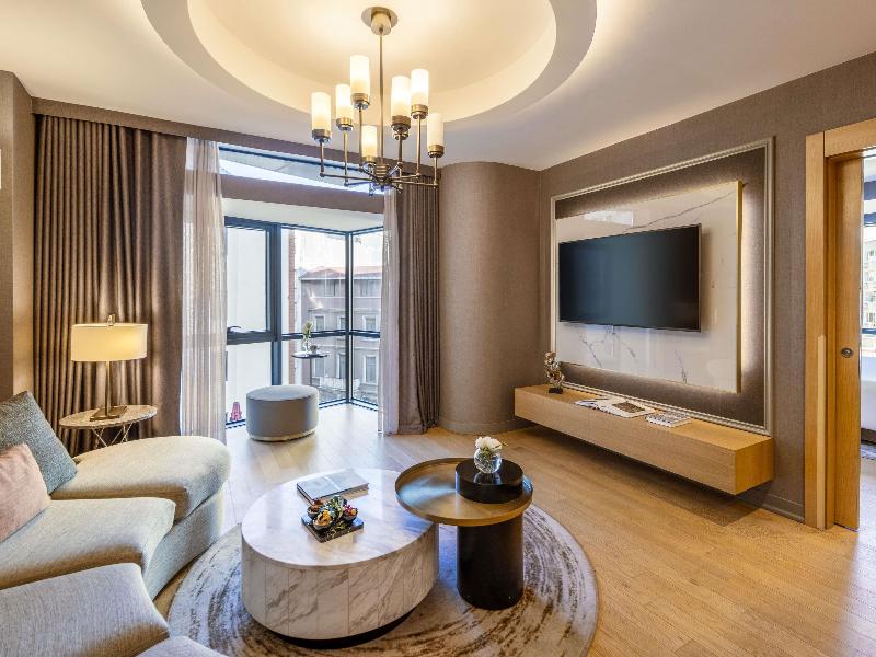 Sofitel Istanbul Taksim image
