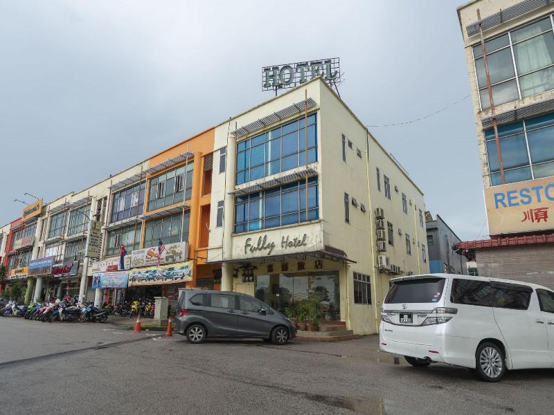 Fully Hotel Desa Tebrau image