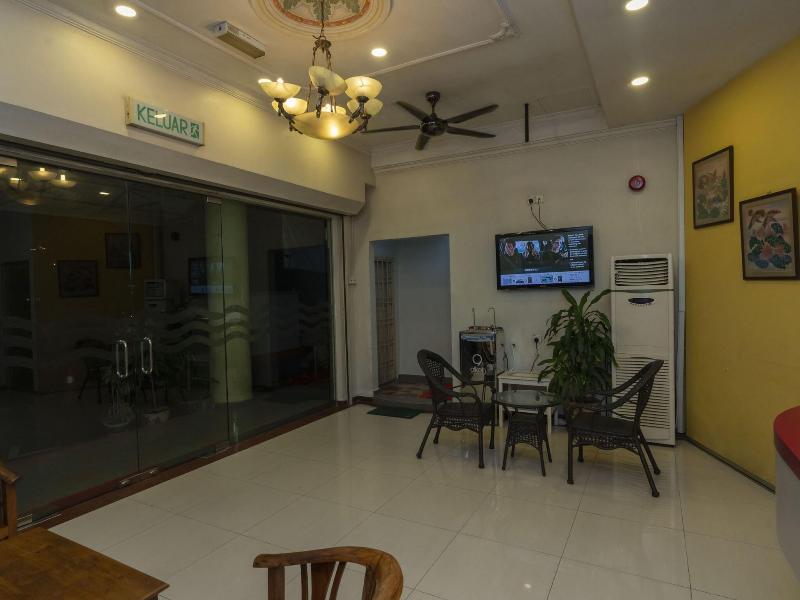 Fully Hotel Desa Tebrau image