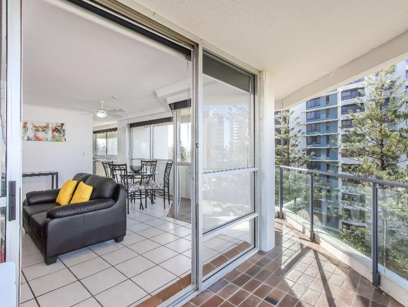 Baronnet Holiday Apartments image