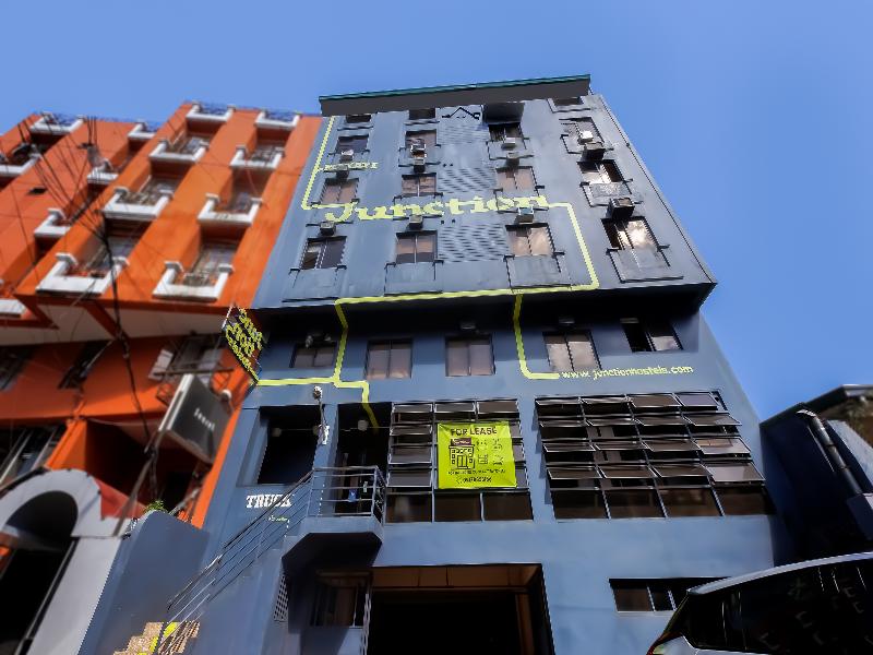 Vaccinated Staff - 866 Junction Hostels