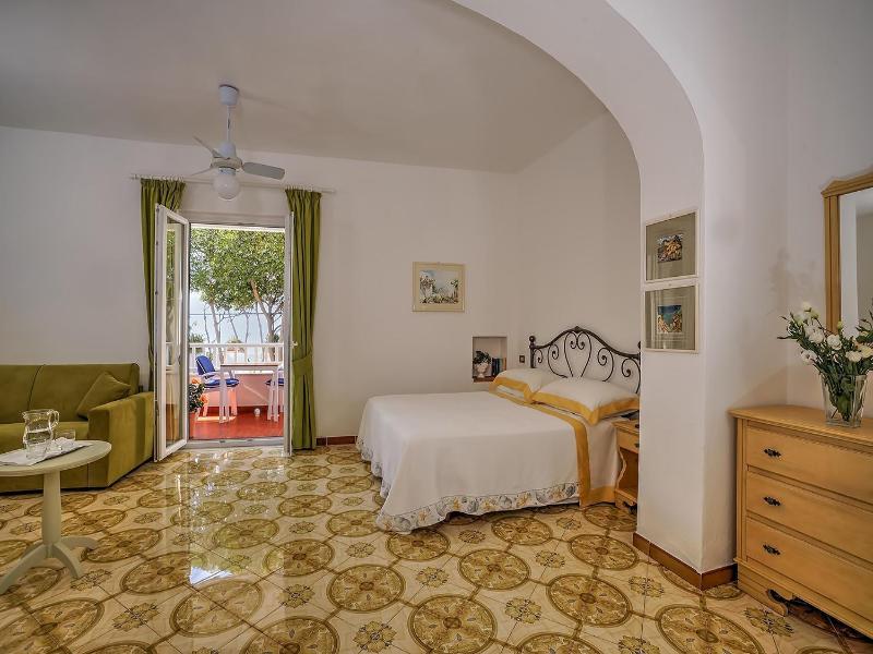 Villa Maria image
