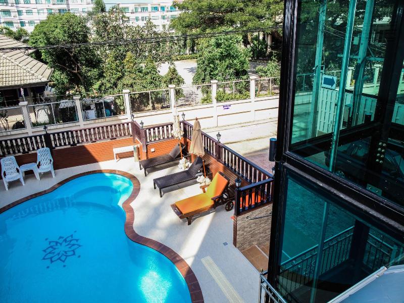 Hua Hin White Villa image