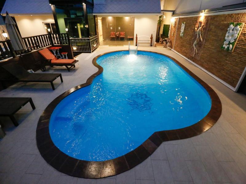 Hua Hin White Villa image