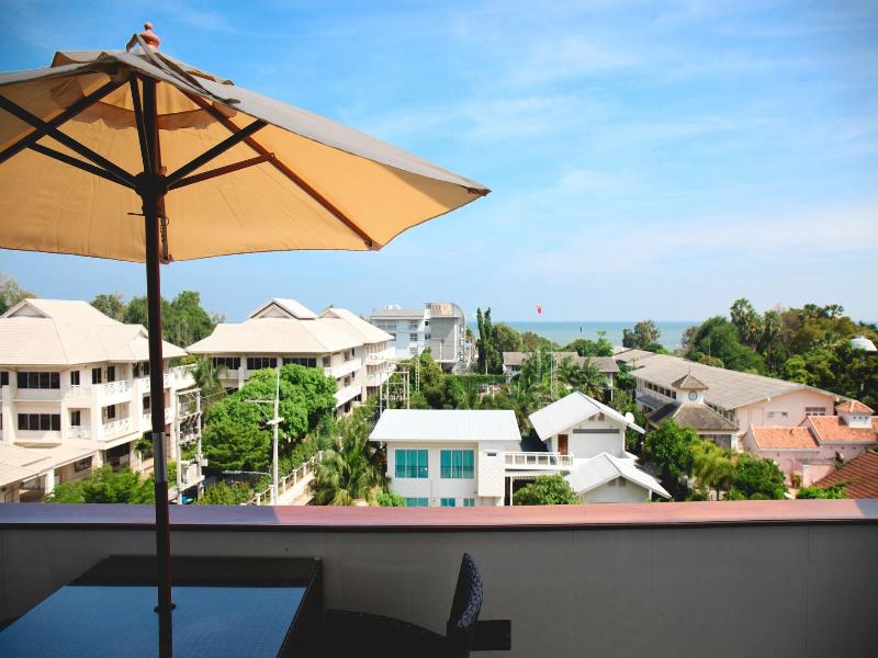 Hua Hin White Villa image