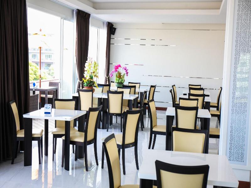 Hua Hin White Villa image