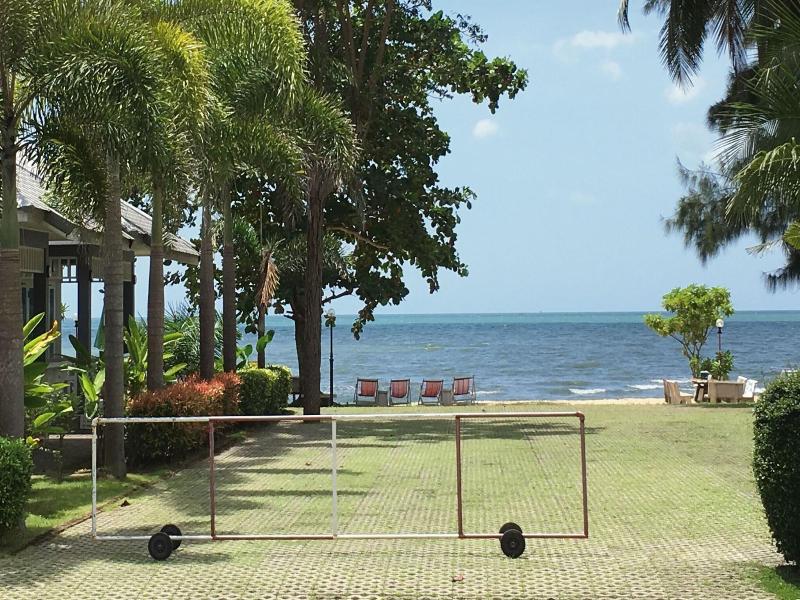 Bankrut Resort image