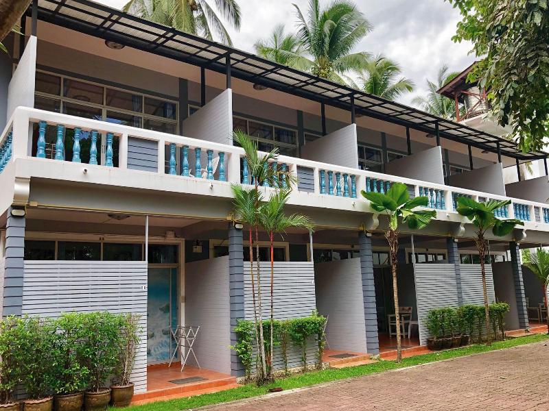 Bankrut Resort image