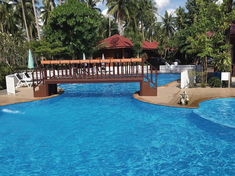 Bankrut Resort image