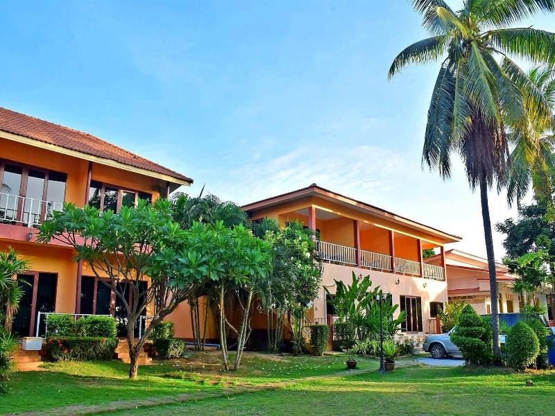 Pranmanee Beach Resort image