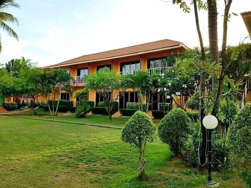 Pranmanee Beach Resort image