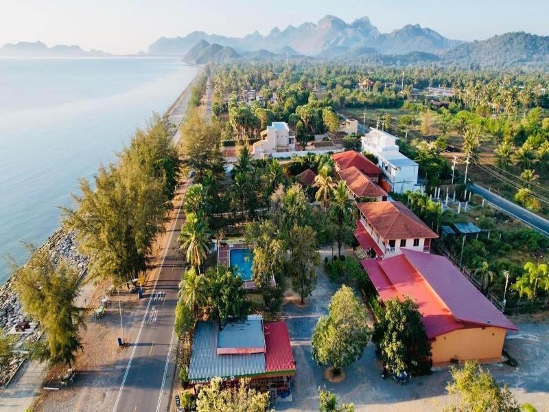 Pranmanee Beach Resort image