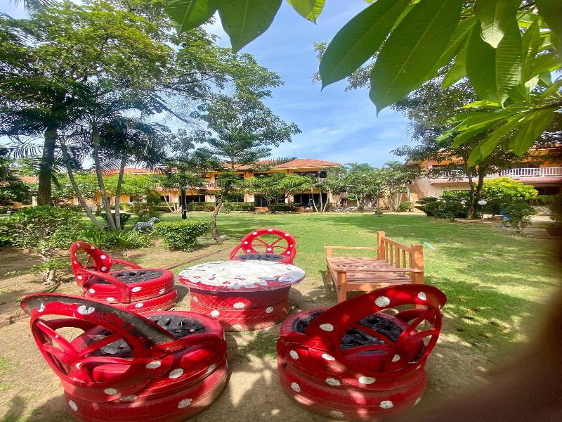 Pranmanee Beach Resort image
