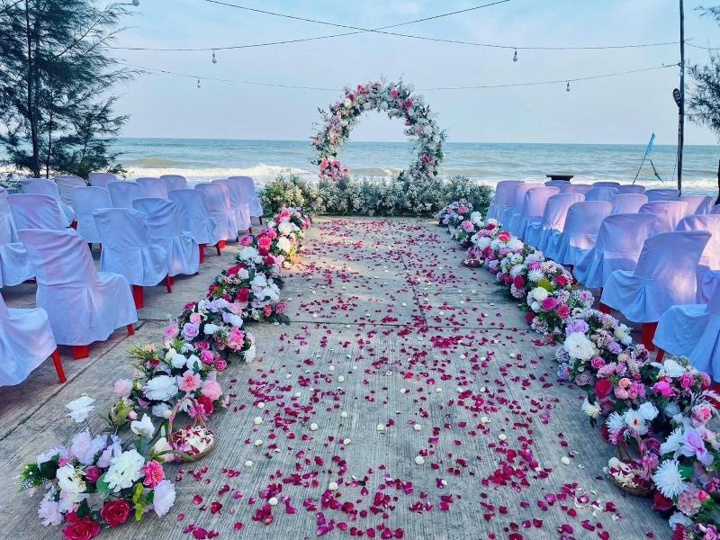 Pranmanee Beach Resort image