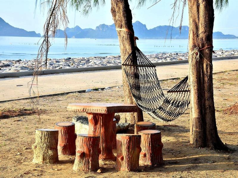 Pranmanee Beach Resort image