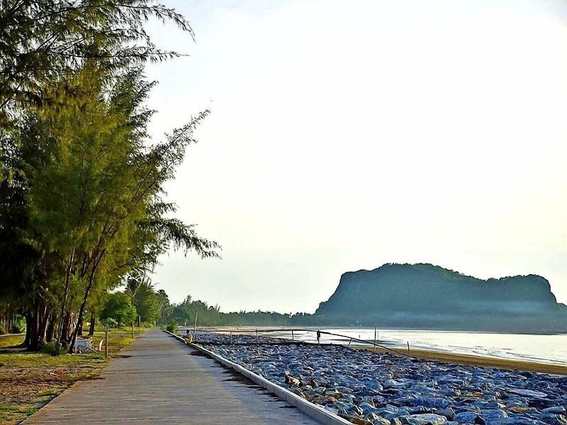 Pranmanee Beach Resort image