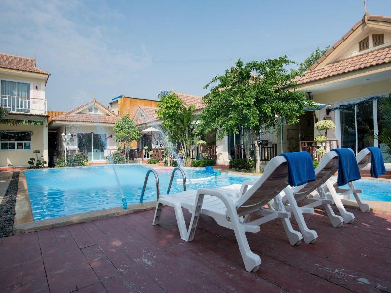 Charm Resort Cha Am image
