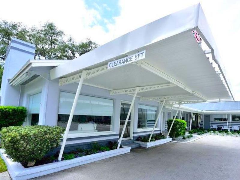 Sun Plaza Motel image
