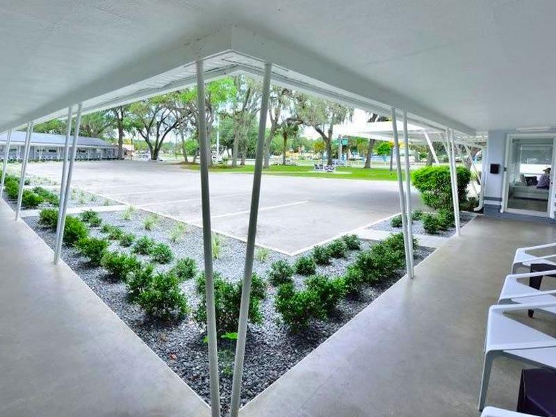 Sun Plaza Motel image
