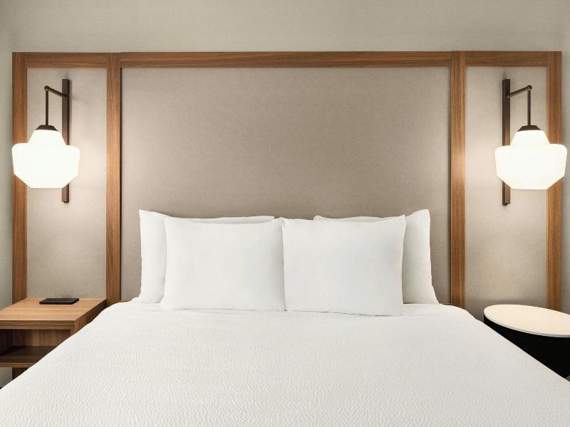 DOUBLE KING SIZE BED — photo 4