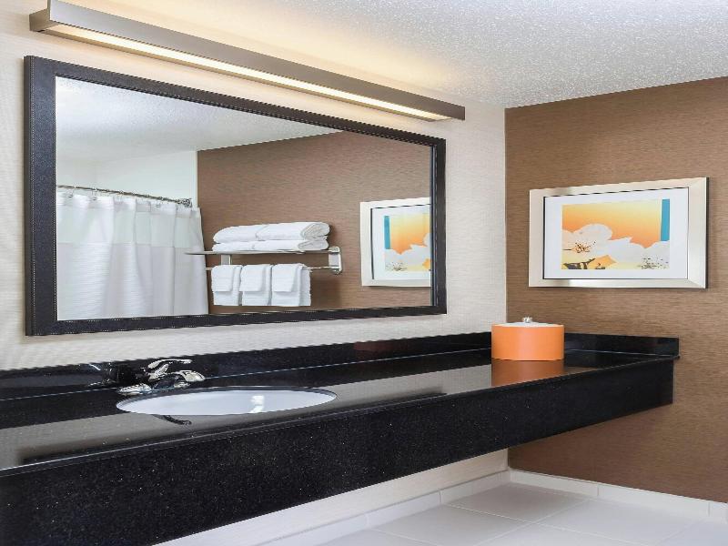 Fairfield Inn Suites Findlay — photo 58
