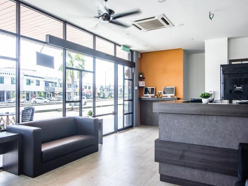 Big Orange Hotel Jitra image