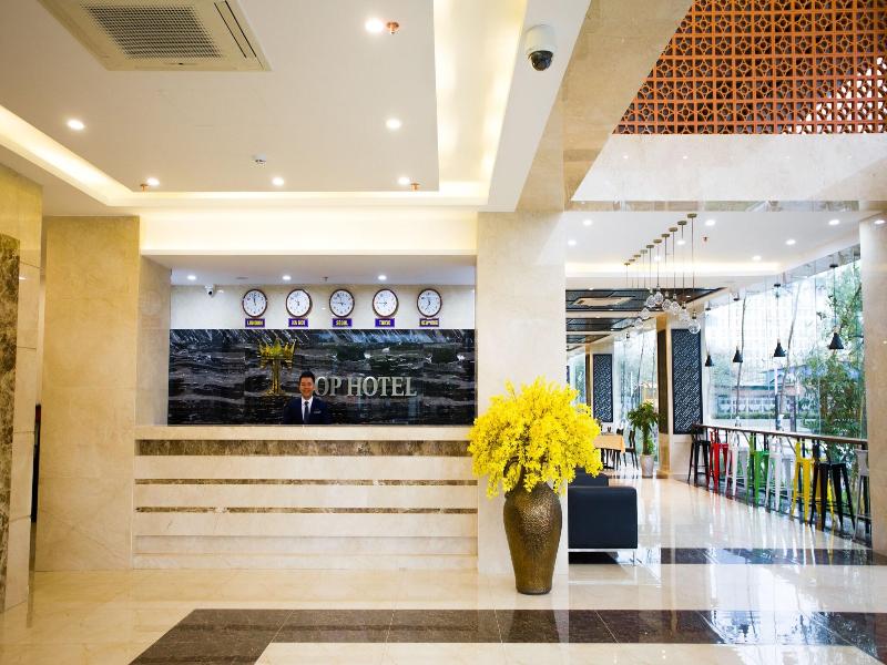 Top Hotel image