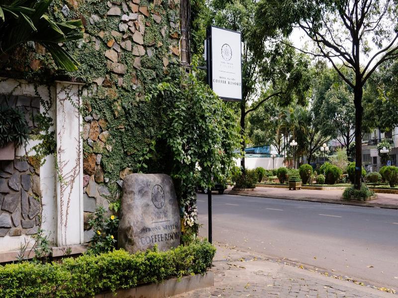 Resort Coffee Tour