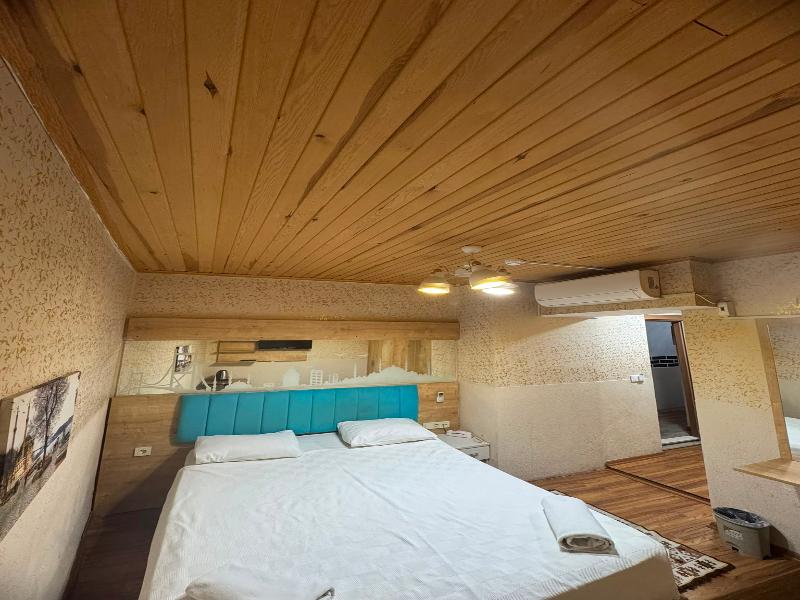 Megaron Hotel image