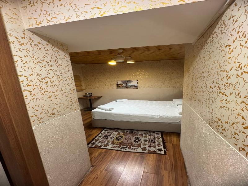 Megaron Hotel image
