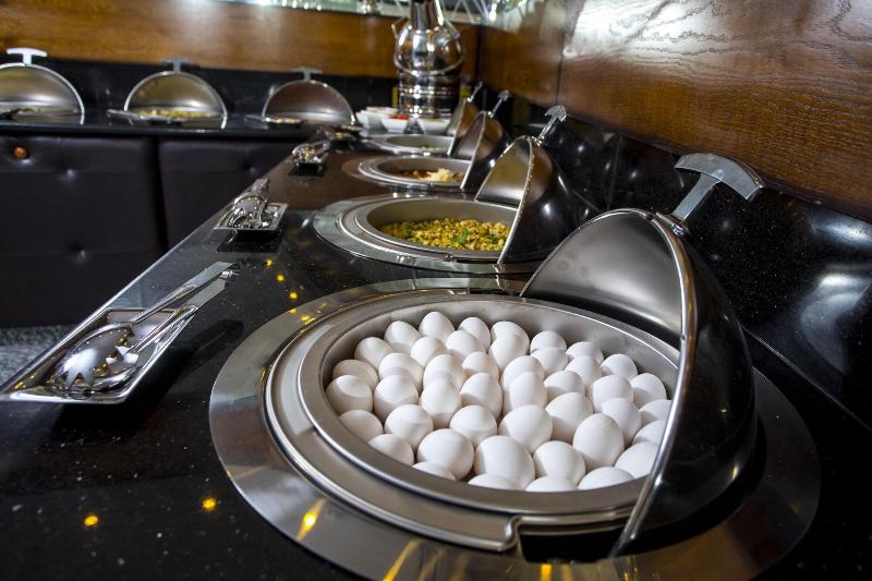 La Casa Hotel Amman image