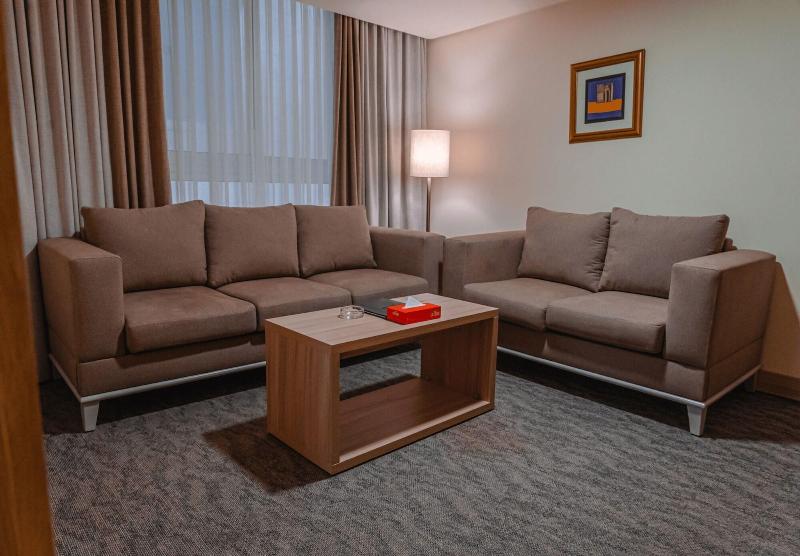 La Casa Hotel Amman image