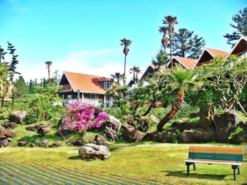 Jungmun Log Pension And Resort