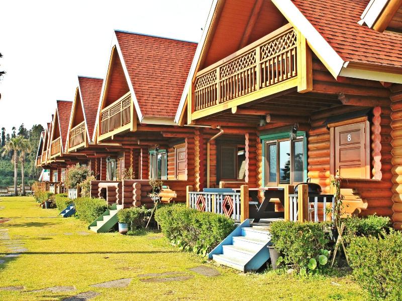 Jungmun Log Pension And Resort