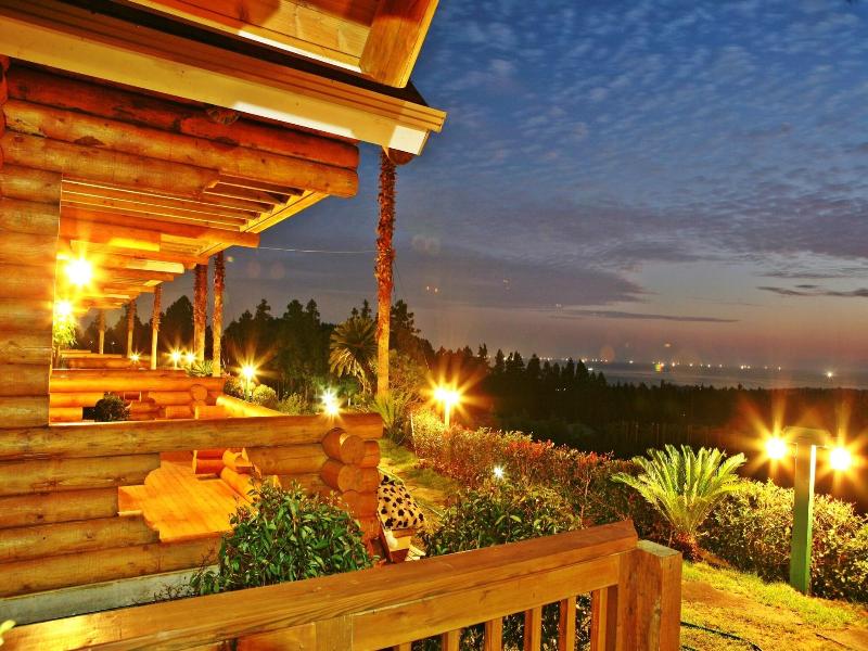 Jungmun Log Pension And Resort